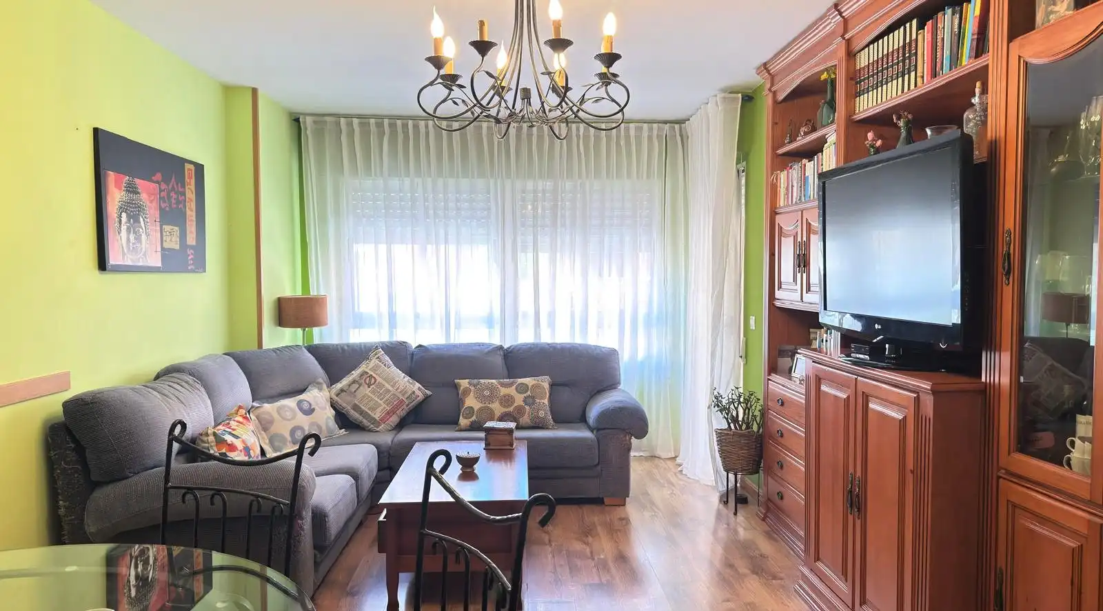 Sala de estar de Piso en venta en Castellón de la Plana / Castelló de la Plana con Terraza, Trastero y Balcón