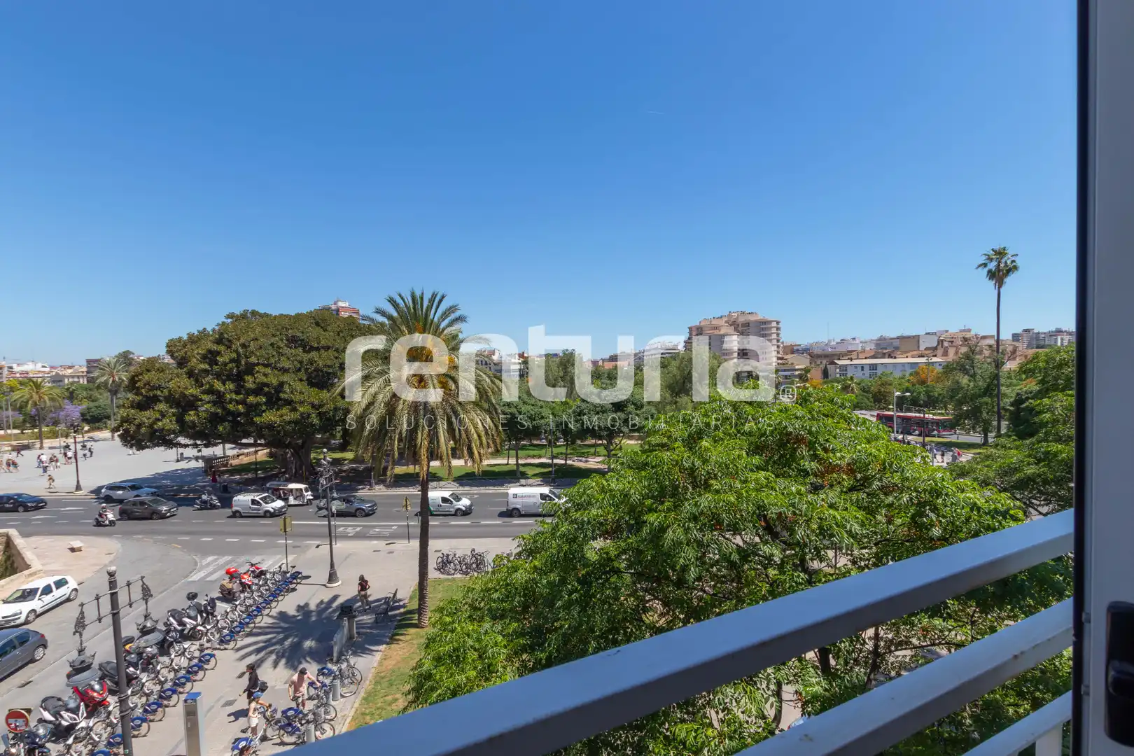 Vista exterior de Pis de lloguer en Valencia amb Aire condicionat, Calefacció i Moblat