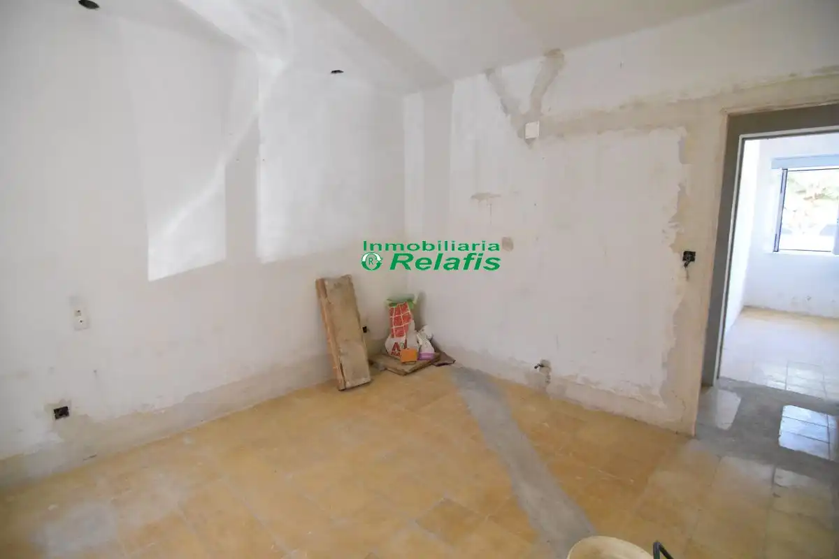 Flat for sale in PORTUGAL 38, imagen 5