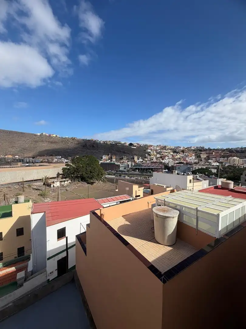 Vista exterior de Casa adosada en venda en San Sebastián de la Gomera amb Terrassa i Moblat