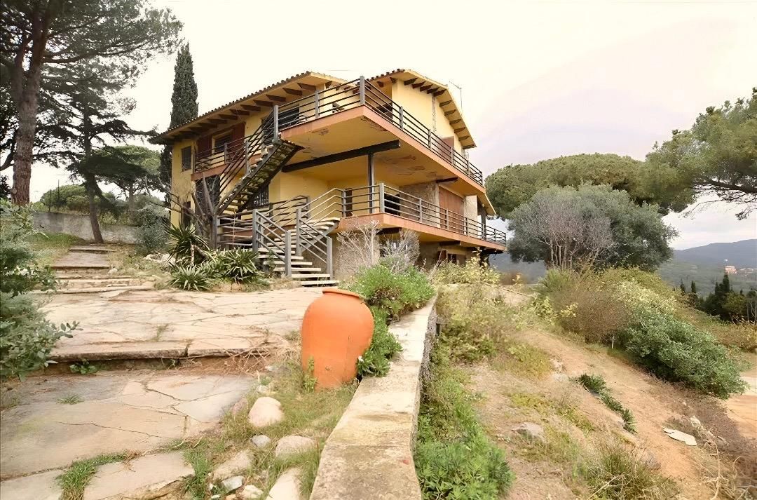 Casa o xalet en venda a Calle RIU FLUVIA, Urbanitzacions