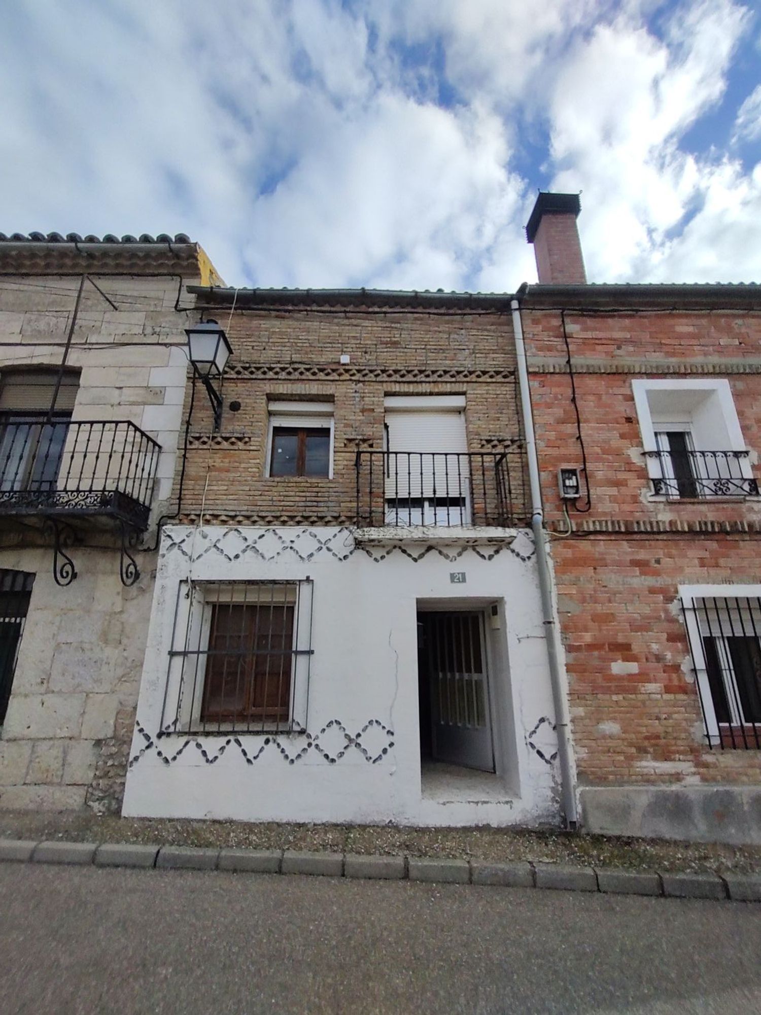Vista exterior de Casa adosada en venda en Esguevillas de Esgueva