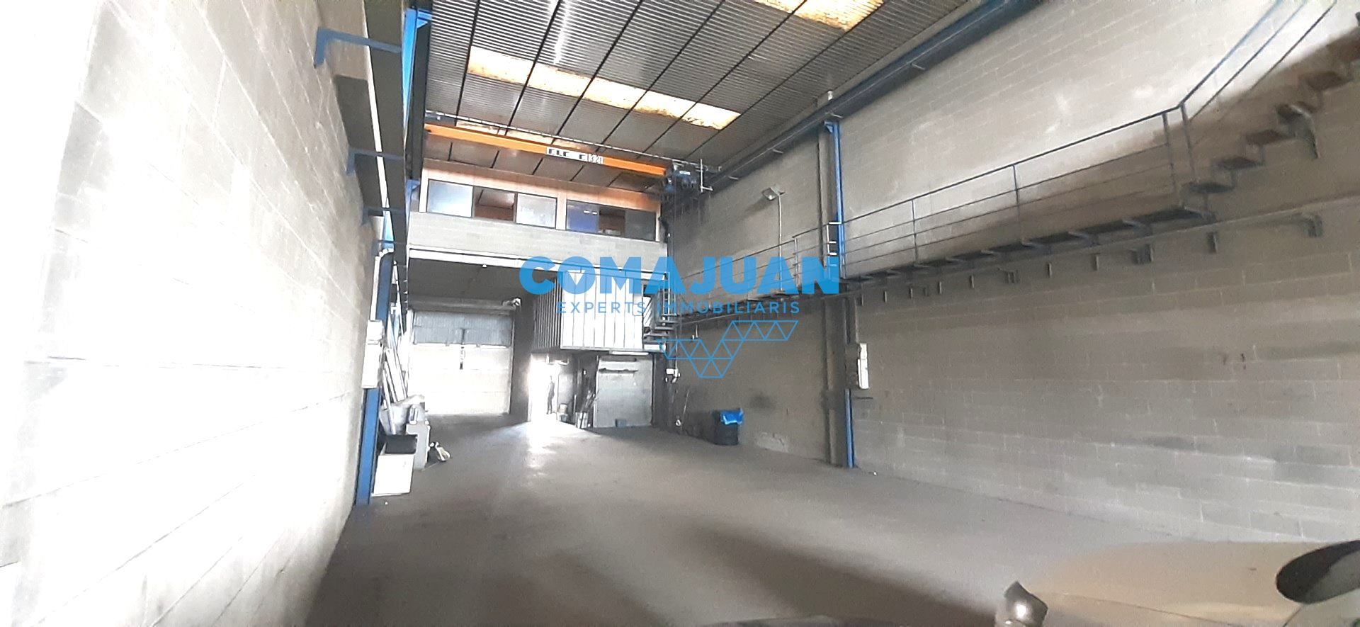 Nau industrial en venda a Teià