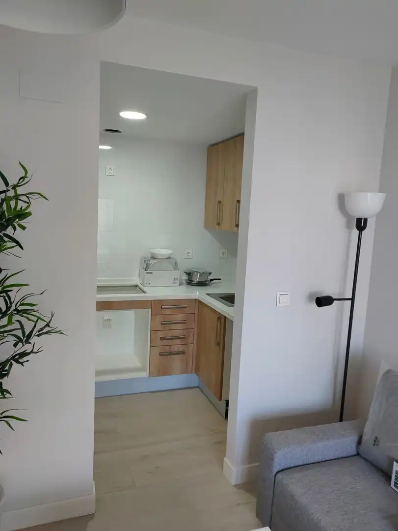 Cocina de Estudio de alquiler en Ceuta con Aire acondicionado, Amueblado y Lavadora