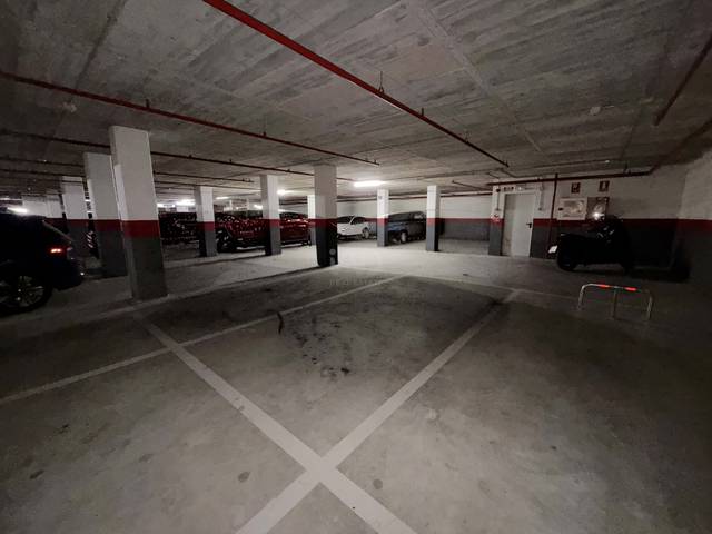 Garaje en Venta en Carrer de Sant Jordi, 14 en La Plana