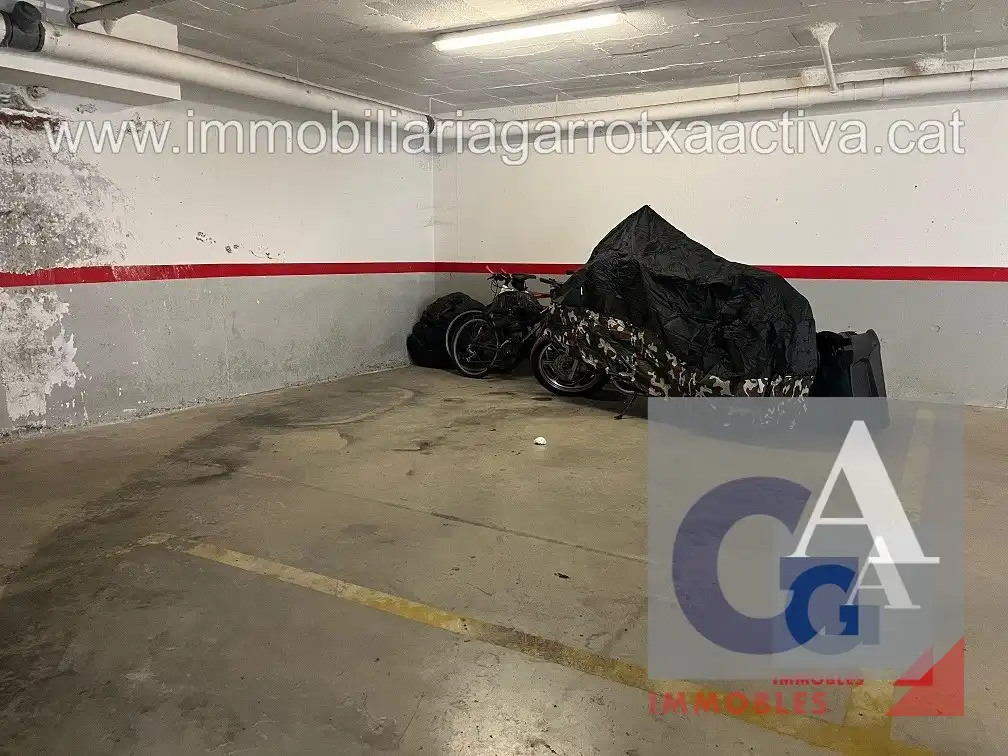 Parking for sale in Olot, imagen 3