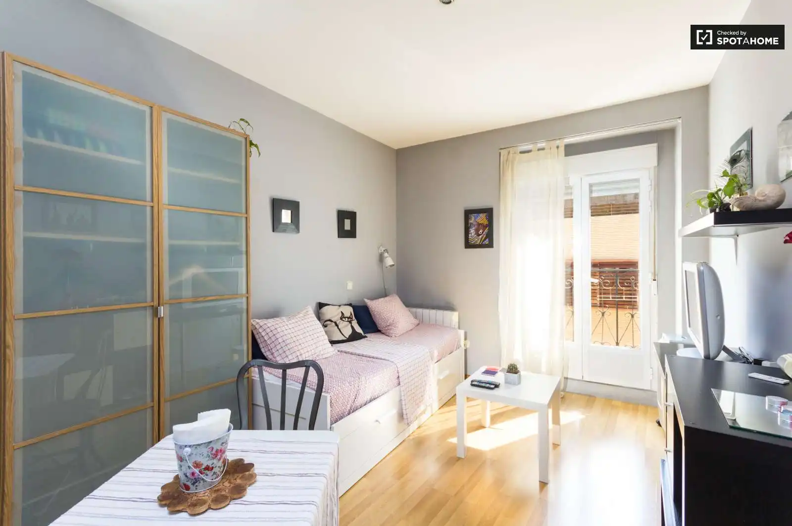 Room in Madrid, Madrid