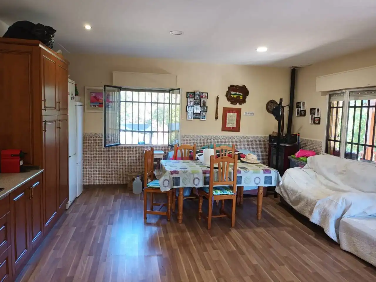 Country homes for sale in Entrena