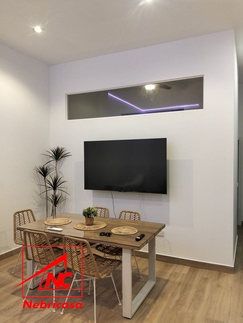 Premises for sale in Rota  with Air Conditioner and Furnished