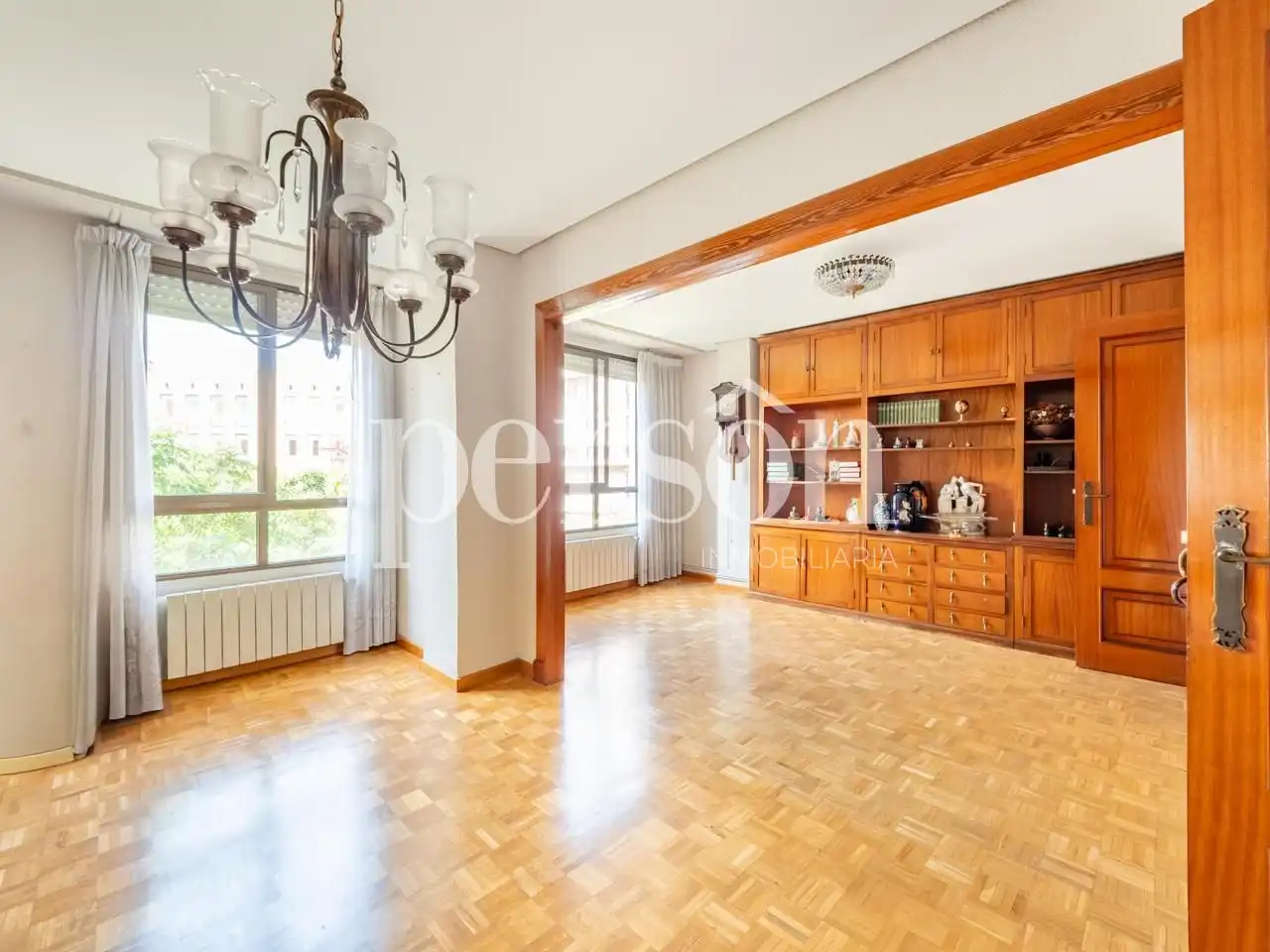 Flat with terrace for sale in Extramurs