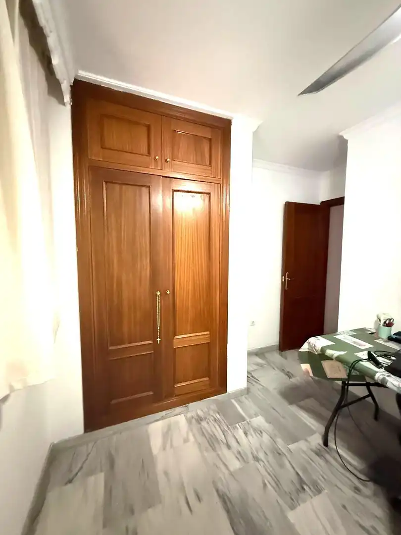Dormitori de Pis en venda en Málaga amb Aire condicionat, Terrassa i Balcó
