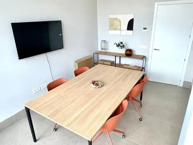 Esszimmer von Loft zur Miete in La Moraleja mit Klimaanlage, Schwimmbad und Möbliert