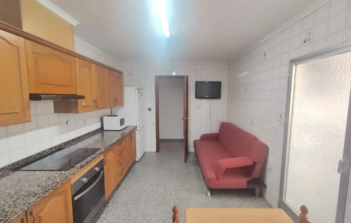 Kitchen of Flat for share in Elche / Elx