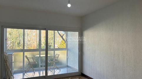 Foto 2 de Piso de alquiler en Peñagrande, Madrid