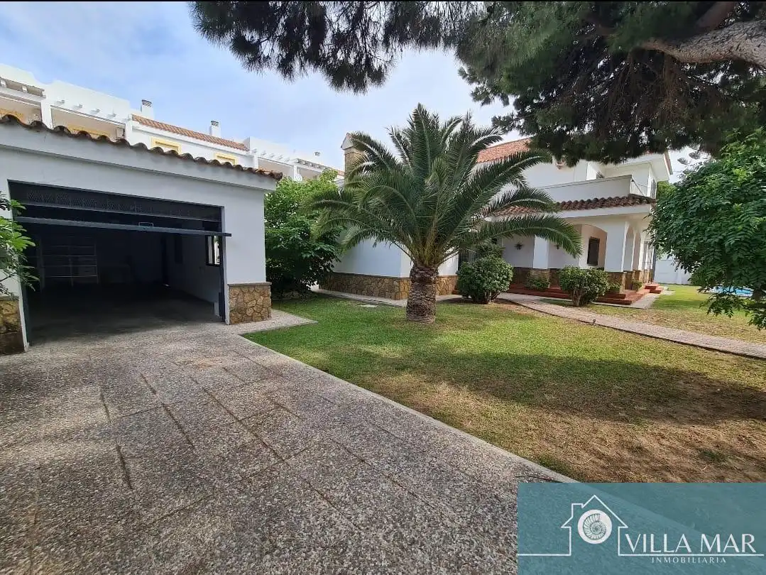 Houses for sale in Aguadulce - Almadraba - Punta Candor