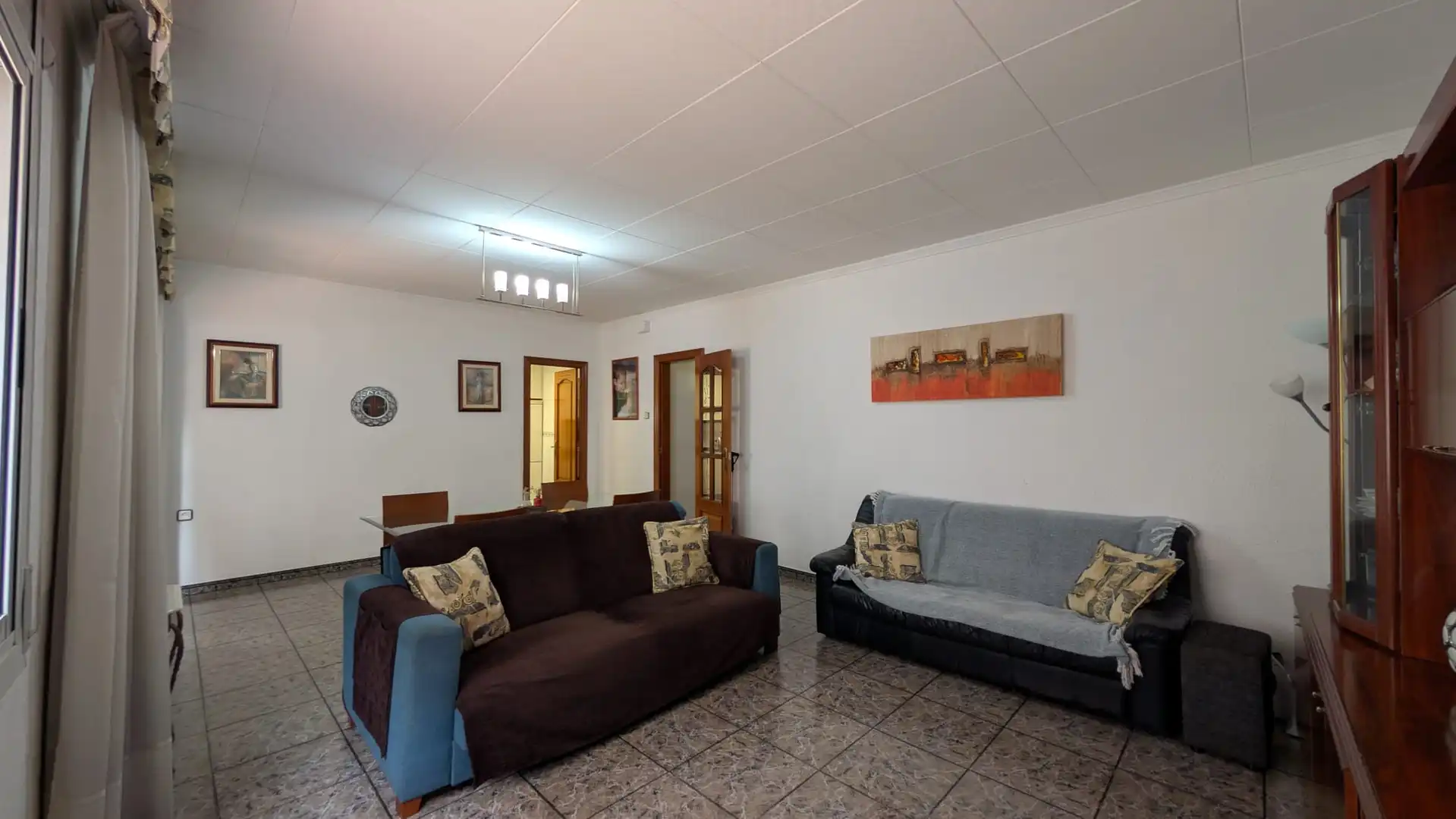 Living room of Flat for sale in Cornellà de Llobregat  with Terrace and Storage room