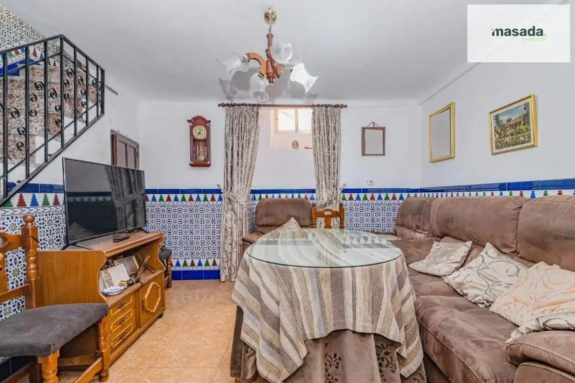Sala de estar de Casa adosada en venta en Montefrío