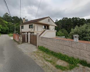 Vista exterior de Pis en venda en Redondela amb Calefacció, Parquet i Terrassa