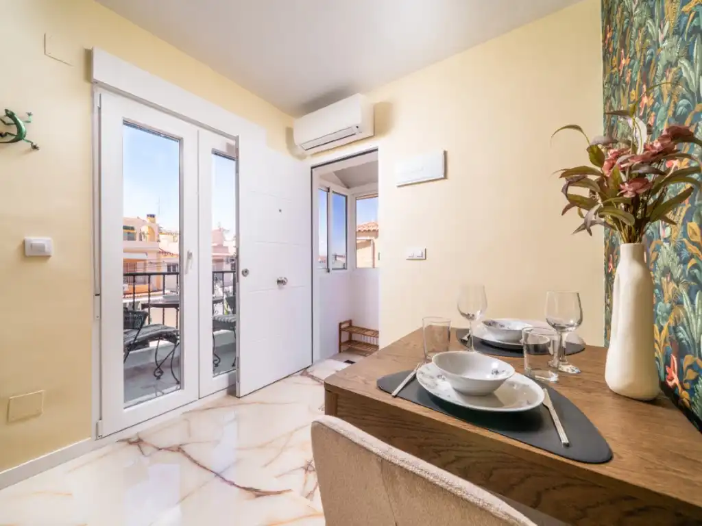Terrassa de Apartament en venda en Torrevieja amb Aire condicionat i Piscina