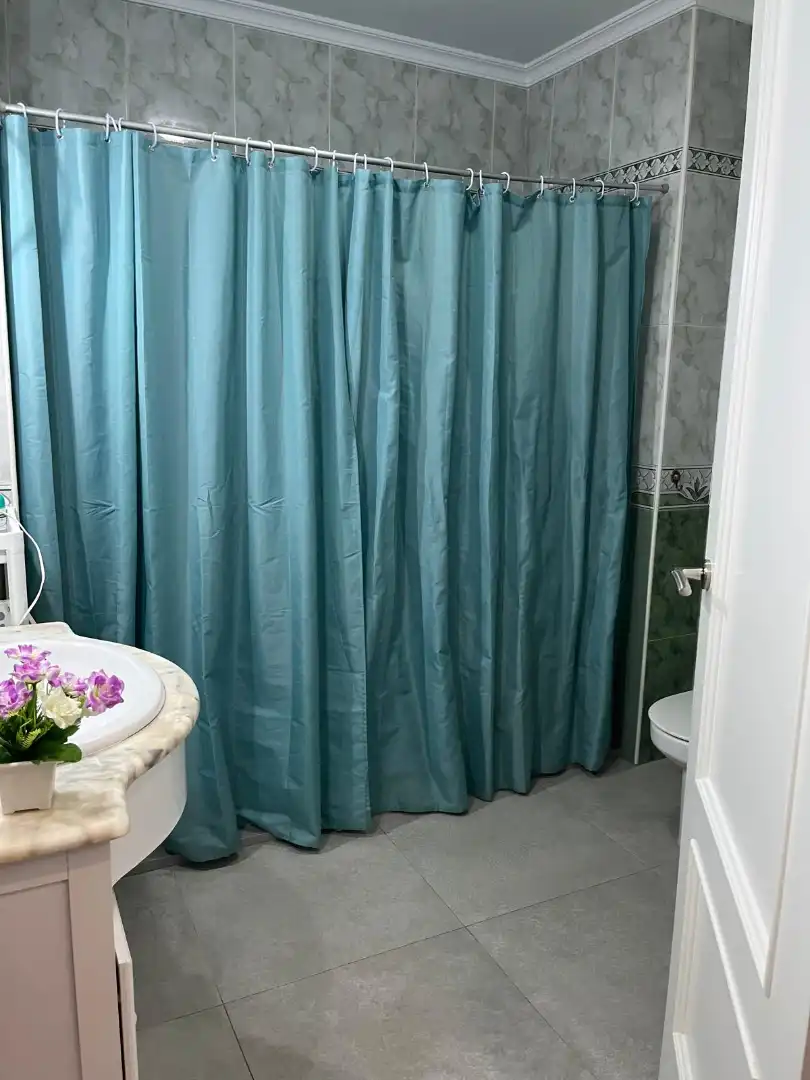 Baño de Piso en venta en La Carlota con Aire acondicionado, Trastero y Amueblado