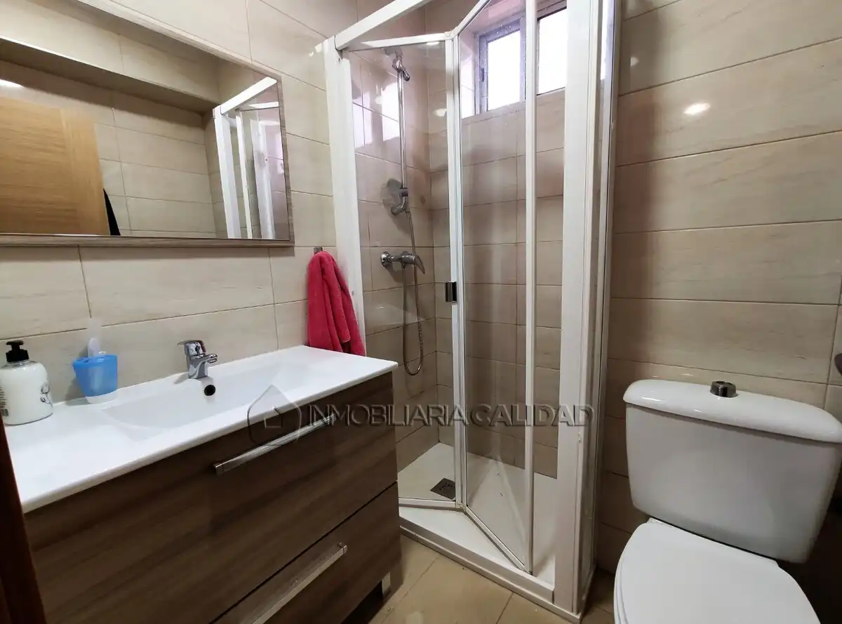 Bathroom of Flat for rent in Burgos  with Heating, Terrace and Storage room