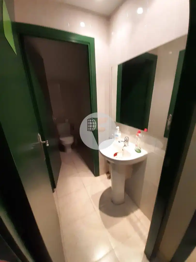 Bathroom of Commercial properties for sale in Sabadell