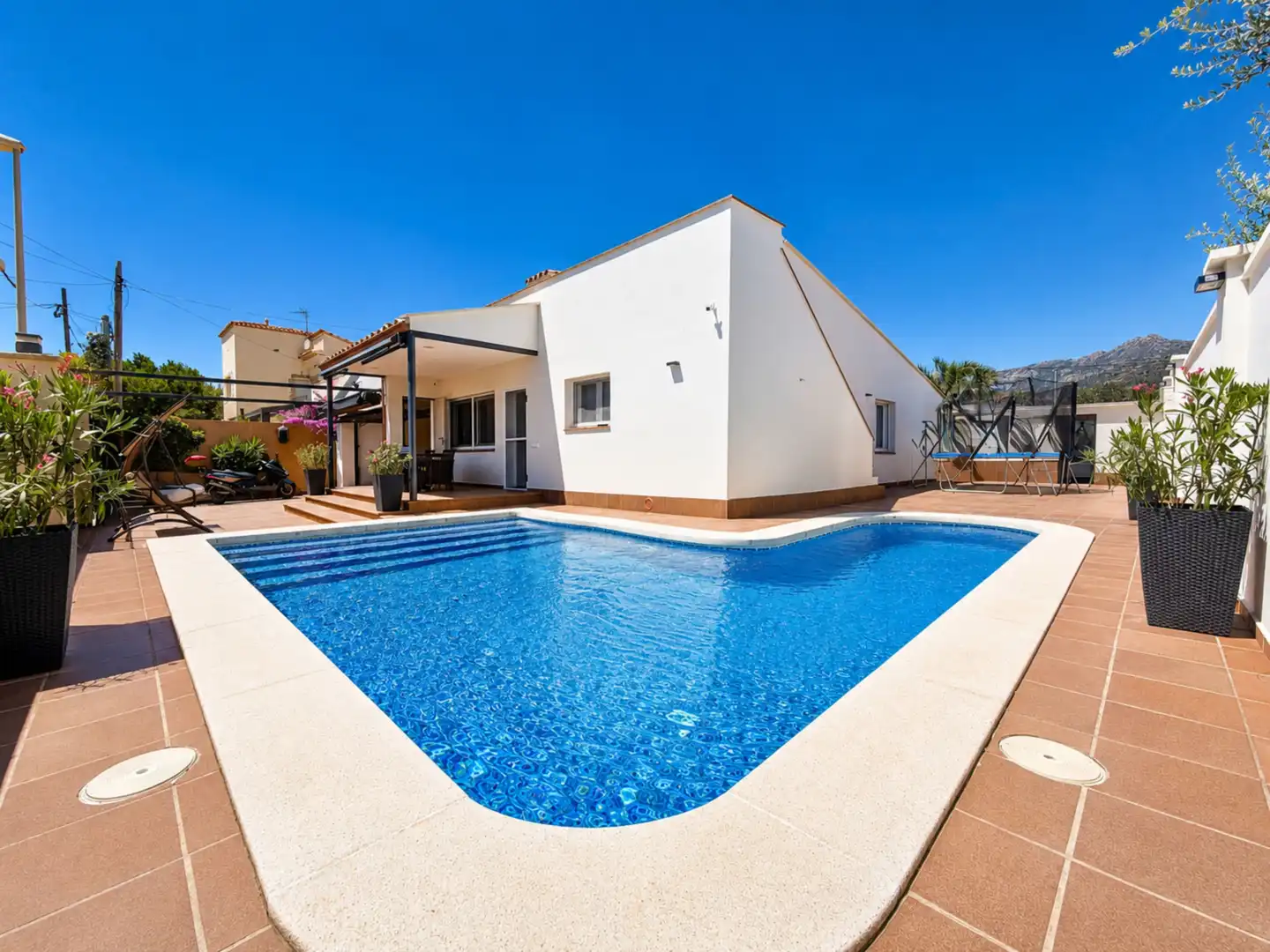 Casa con piscina en venta en N/A, imagen 2