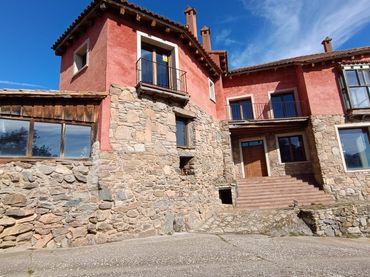 Hotel for sale in Pereruela