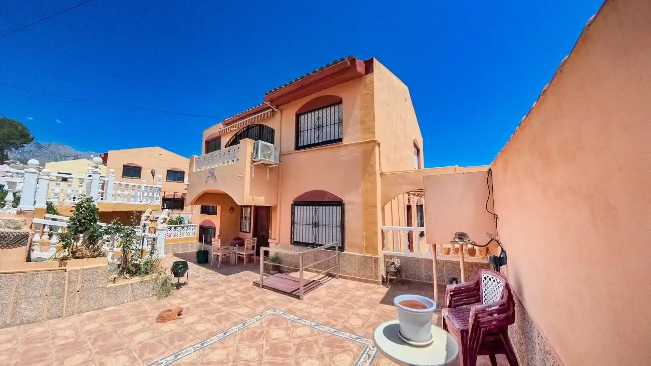 Detached house with pool for sale in San Rafael - Nucia Park, imagen 4