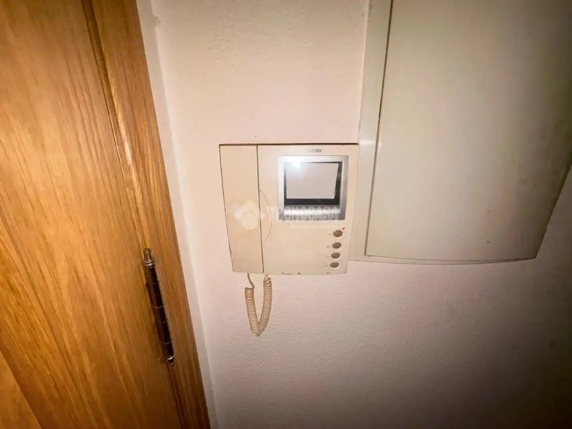 Wohnung zum Verkauf in Talavera de la Reina mit Klimaanlage, Heizung und Terrasse