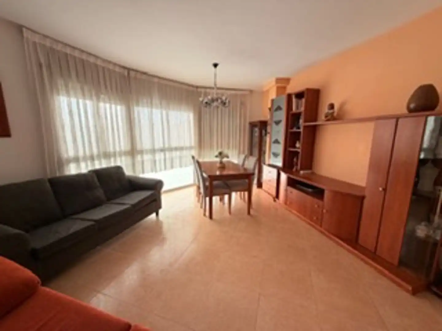 Sala de estar de Piso en venta en El Vendrell con Calefacción, Amueblado y Alarma