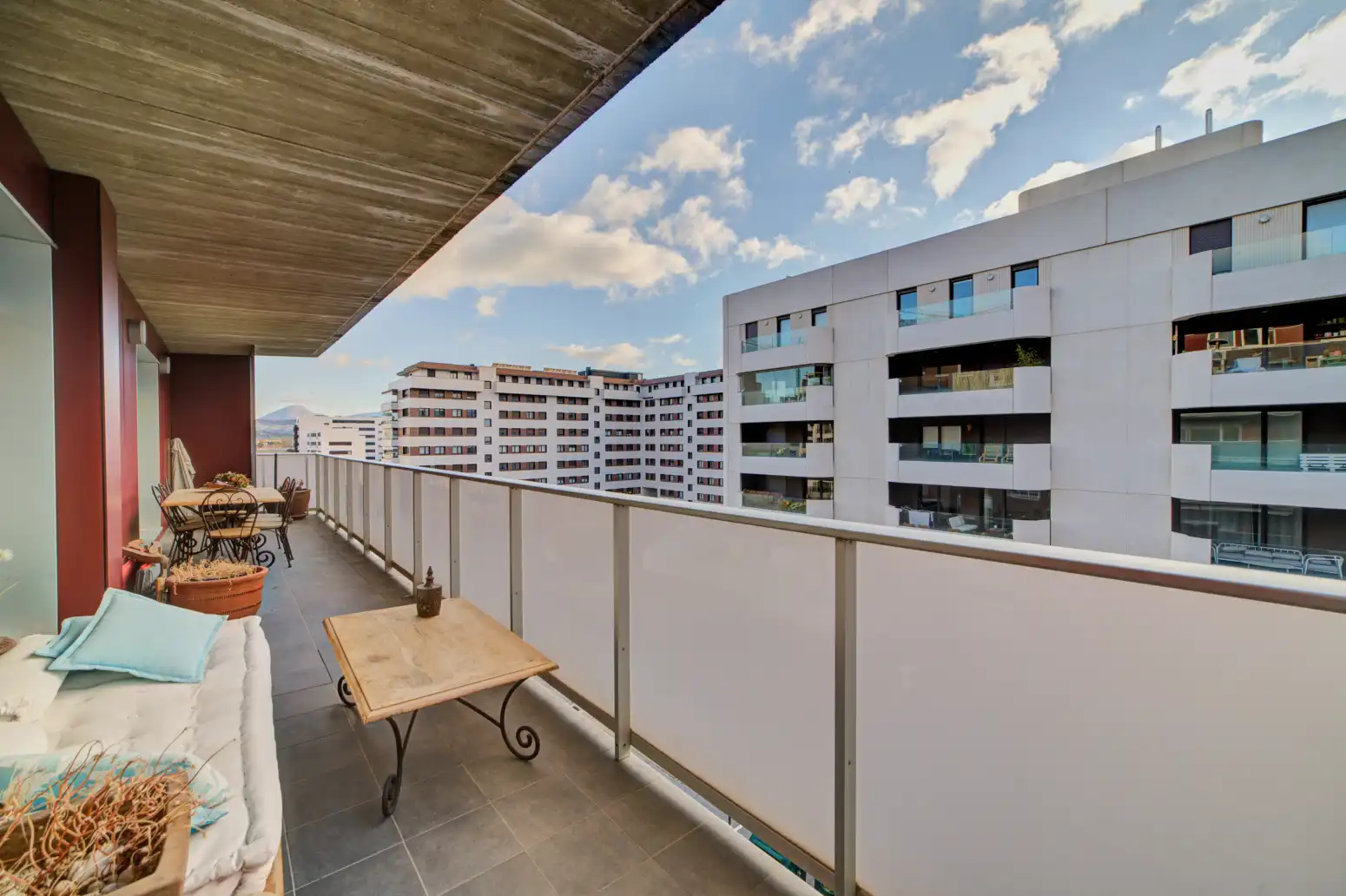 Terraza de Piso en venta en  Pamplona / Iruña con Calefacción, Terraza y Trastero