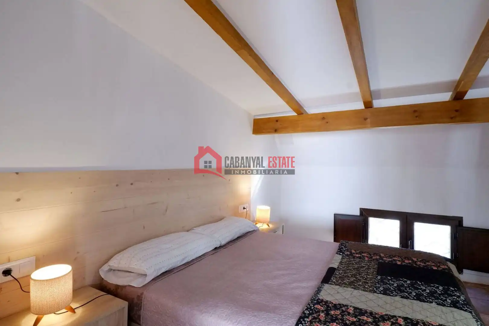 Bedroom of Duplexes for rent in Valencia  with Air Conditioner, Terrace and Furnished