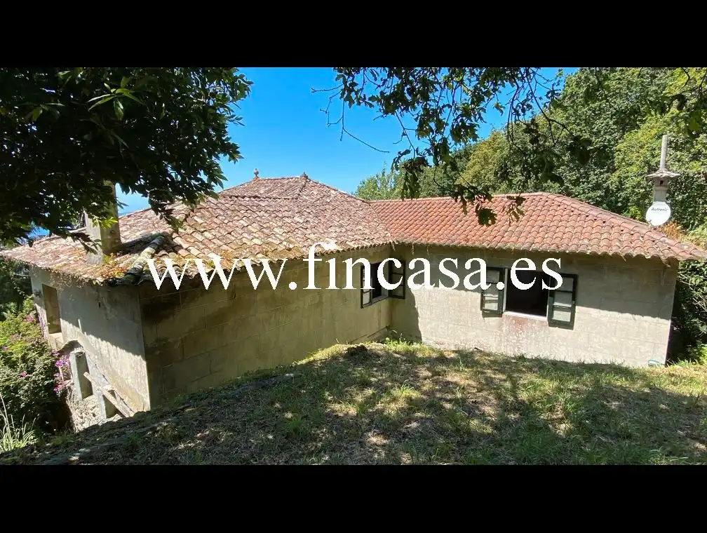 Houses for sale in Nigrán  with Private garden, Parquet flooring and Terrace