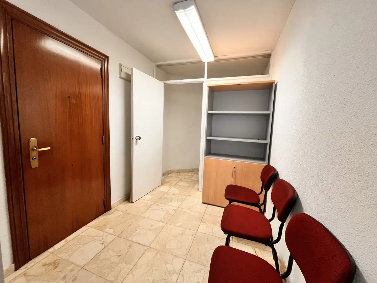 Oficina de alquiler en Gijón  con Calefacción