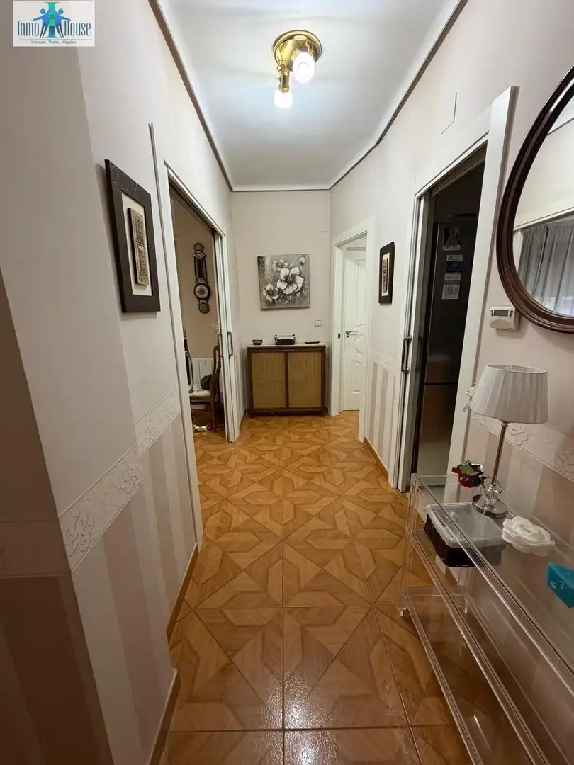 Flat for rent in Feria