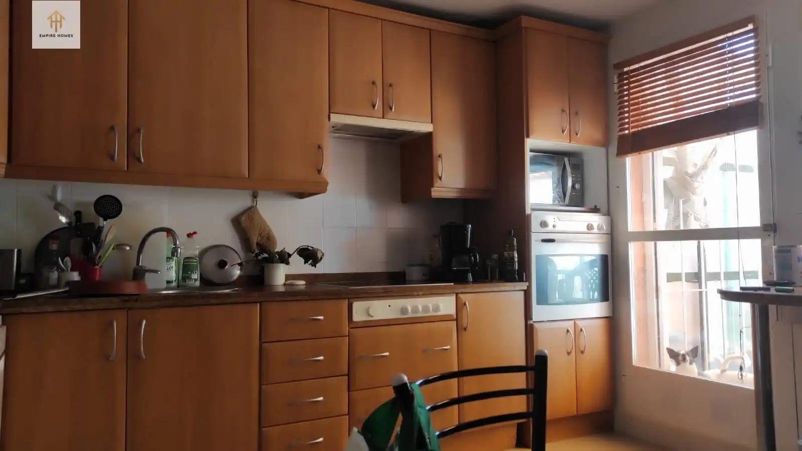 Cuina de Casa adosada en venda en Cáceres amb Terrassa