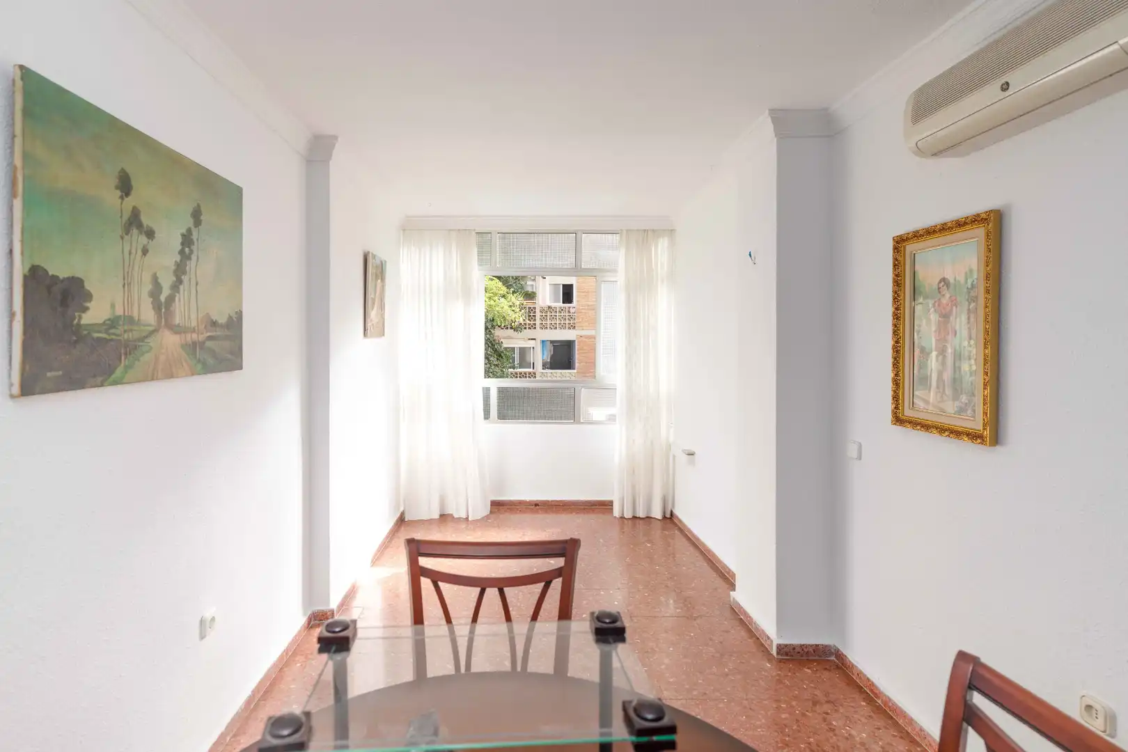 Comedor de Piso en venta en Málaga con Calefacción, Terraza y Internet