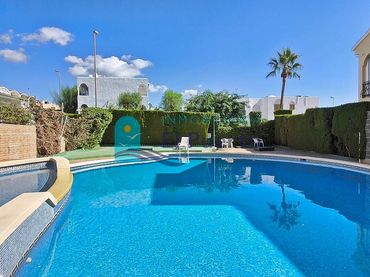 Apartment with pool for sale in Puerto de Mazarrón
