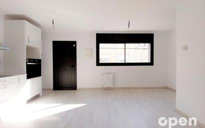 Bedroom of Flat for sale in Terrassa  with Air Conditioner, Heating and Parquet flooring