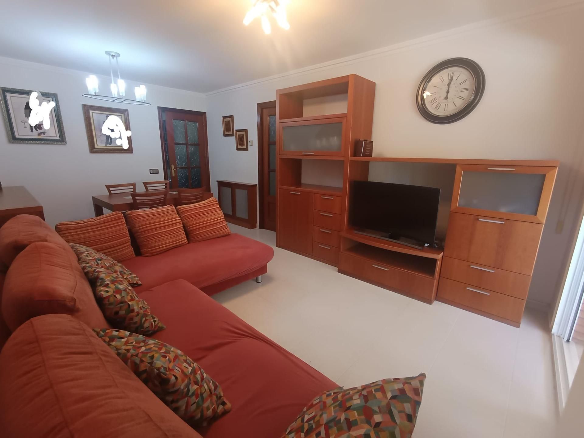 Living room of Flat for sale in Vilanova i la Geltrú  with Air Conditioner, Heating and Terrace