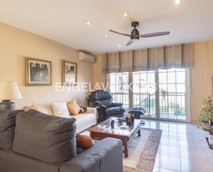 Sala d'estar de Casa o xalet en venda en Granollers amb Aire condicionat, Terrassa i Balcó