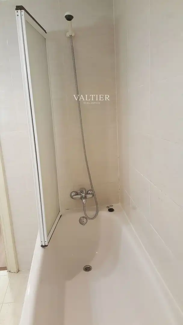 Baño de Piso de alquiler en Madrid con Aire acondicionado, Calefacción y Terraza