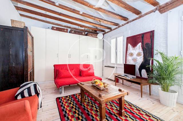 Ático en Alquiler en C. de Velarde en Universidad - Malasaña