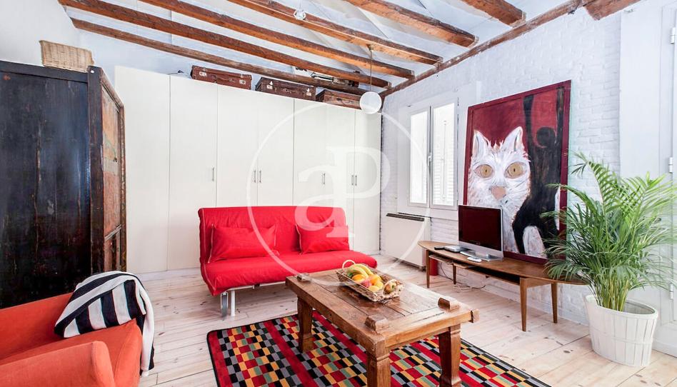 Photo 1 of Attic to rent in C. de Velarde, Universidad - Malasaña, Madrid