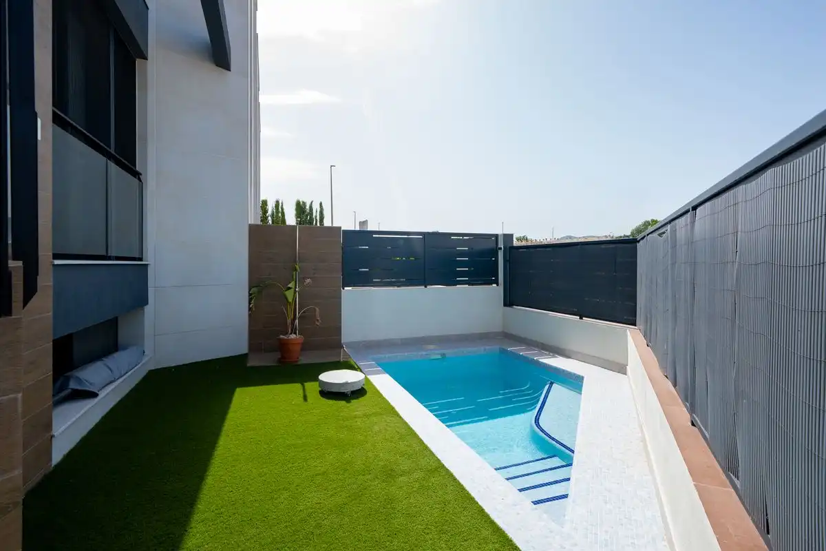 Adosado con terraza en venta en Carrer de Moraira, imagen 3