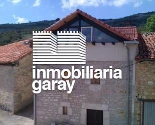 Exterior view of House or chalet for sale in Junta de Traslaloma