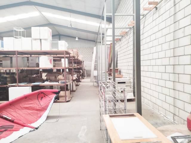 Nave industrial en Venta en Los Rosales