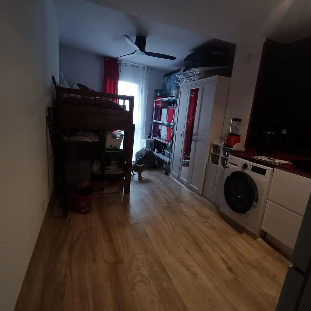 Habitación de Loft en venta en Mataró con Parquet
