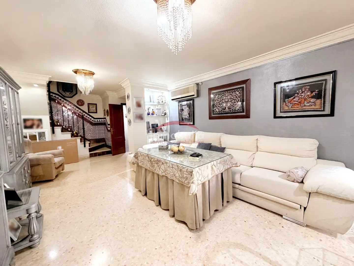 Living room of Detached homes for sale in Sevilla  with Air Conditioner, Terrace and Storage room